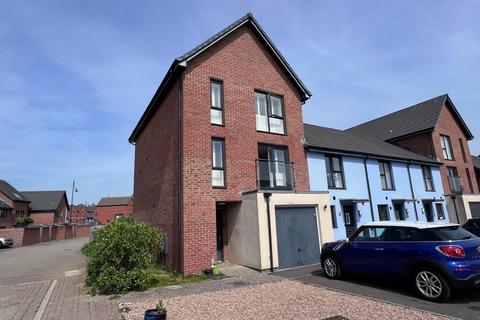 4 bedroom house to rent, Clos Y Rheilffordd, Barry, Vale of Glamorgan