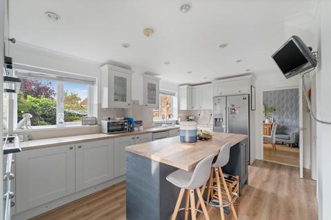 82 Becket Road, Weston-super-mare, BS22 7SW