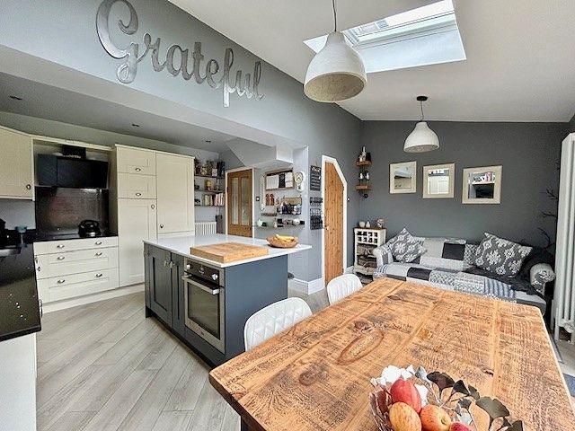 Kitchen Diner/Family Room