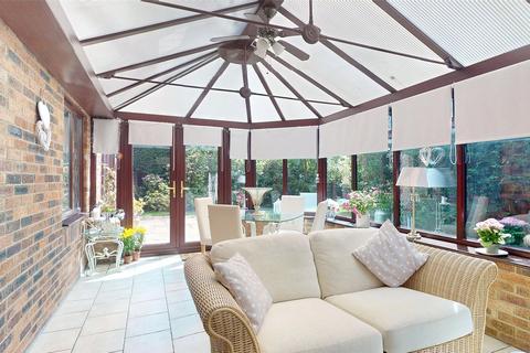 6 Boreham Close, Wickford, SS11 8XU