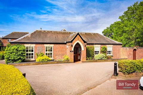 3 bedroom barn conversion for sale, Claypit Lane, Lichfield, WS14