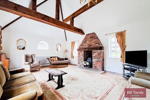 3 bedroom barn conversion for sale, Claypit Lane, Lichfield, WS14