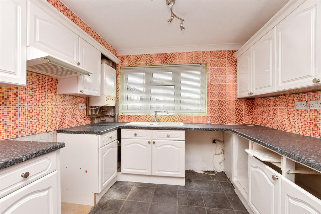 Andover Walk, Senacre, Maidstone, Kent 2 bed terraced house for sale