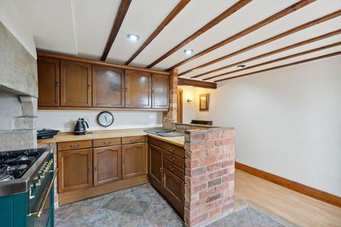 6 Spring Lane, Greetland, Halifax, HX4 8JL