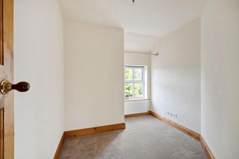 6 Spring Lane, Greetland, Halifax, HX4 8JL