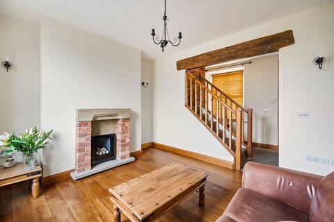 8 Spring Lane, Greetland, Halifax, HX4 8JL