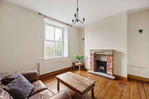 8 Spring Lane, Greetland, Halifax, HX4 8JL