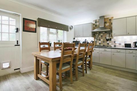 3 bedroom semi-detached house for sale, Rectory Close, Bracknell RG12