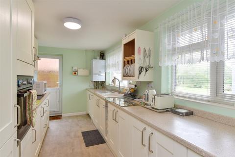 3 bedroom detached bungalow for sale, Uppark Way, Bognor Regis, West Sussex