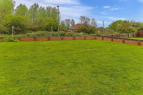 3 bedroom detached bungalow for sale, Uppark Way, Bognor Regis, West Sussex