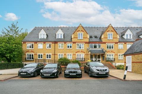 2 bedroom apartment to rent, Flat 6 Wellington House, Exeter Close, Watford, Hertfordshire, WD24