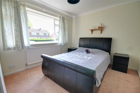 8 Beechfields, East Grinstead, RH19 3DW