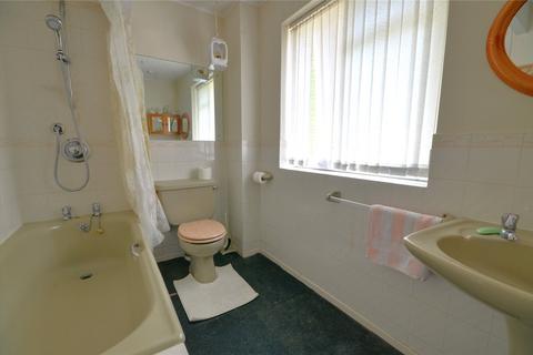 8 Beechfields, East Grinstead, RH19 3DW