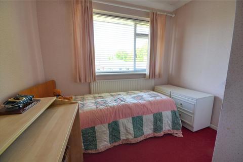 8 Beechfields, East Grinstead, RH19 3DW
