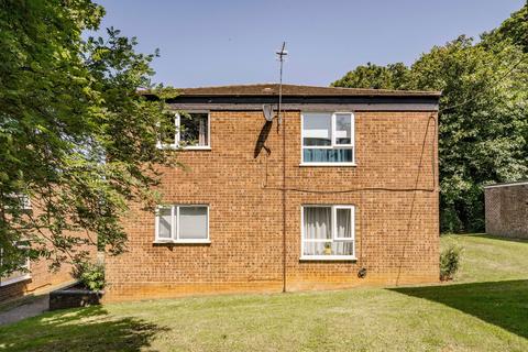 2 bedroom flat for sale, Knowland Grove, Norwich, NR5