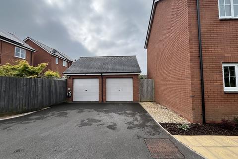 3 bedroom detached house to rent, Quartly Drive