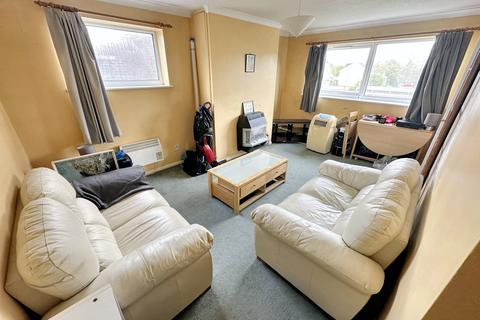 1 bedroom flat for sale, Hazelmere Road, Northolt UB5