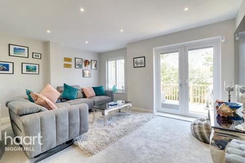 23 Sunningvale Close, Biggin Hill, Westerham, TN16 3BS