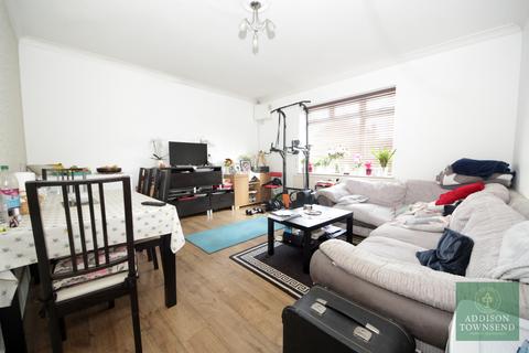 2 bedroom flat for sale, Green Lanes, N13