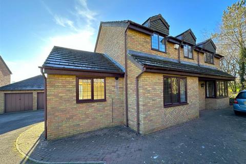 4 bedroom detached house for sale, Exeter Close, Chippenham, SN14