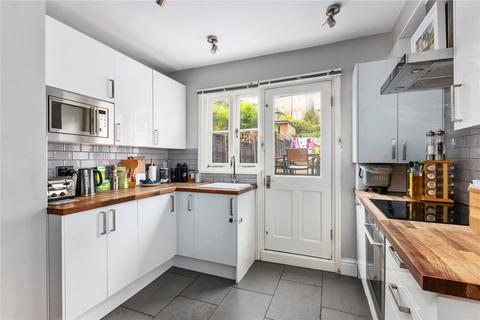 2 bedroom ground floor flat to rent, Casewick Road, West Norwood, London, SE27