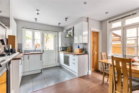 2 bedroom ground floor flat to rent, Casewick Road, West Norwood, London, SE27