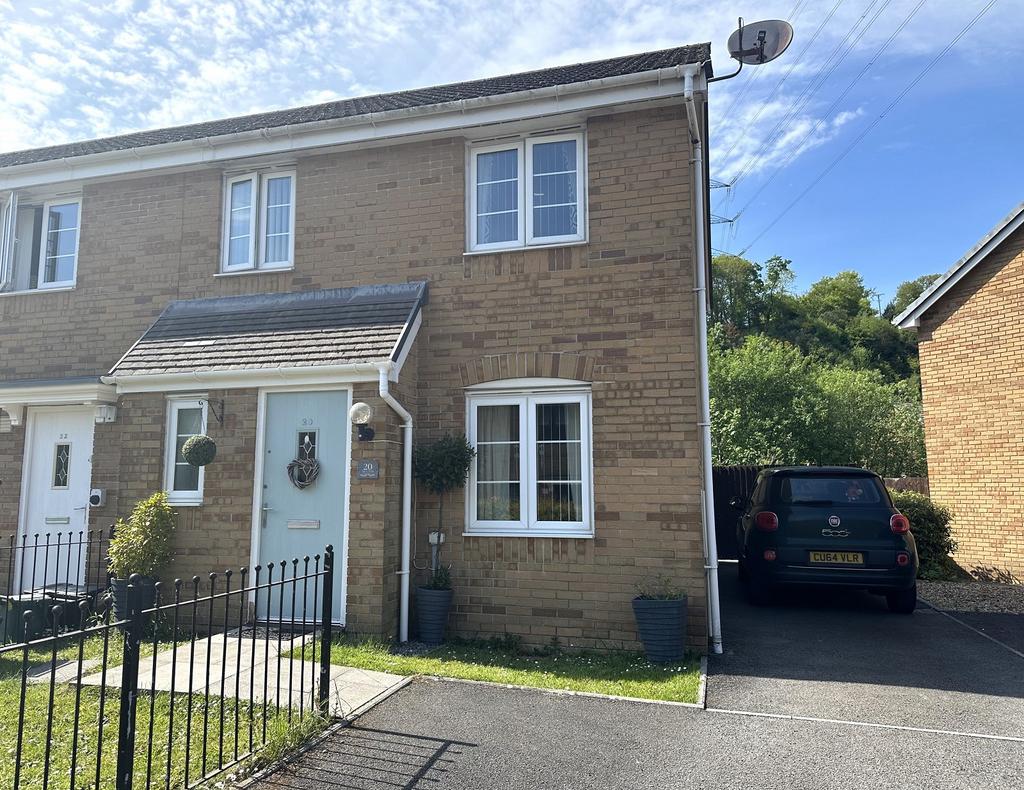 Ynys Y Wern, Cwmavon, Port Talbot... 3 bed end of terrace house for