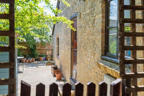 3 bedroom barn conversion for sale, High Street, Kidlington OX5