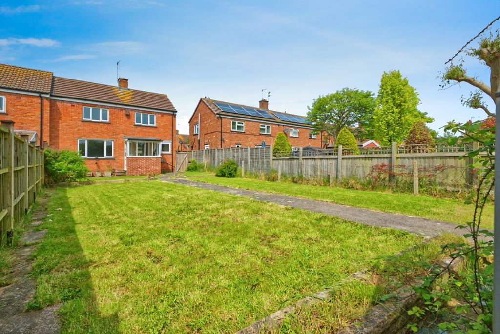 WestonsuperMare BS23 2 bed terraced house for sale £199,000