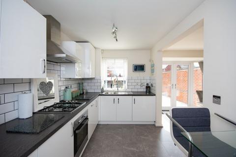 1 Brazier Close, Burntwood, WS7 3QT