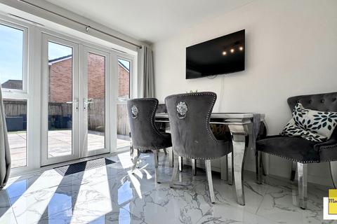 12 Llys Cambrian, Godrergraig, Swansea, SA9 2EY