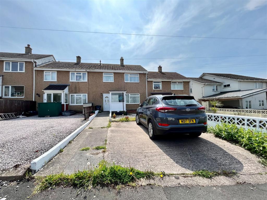 Raleigh Road, Newton Abbot TQ12 3 bed terraced house for sale £220,000