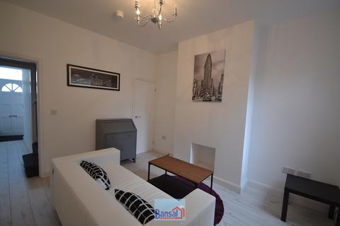 2 bedroom terraced house to rent, Dorset Road, CV1