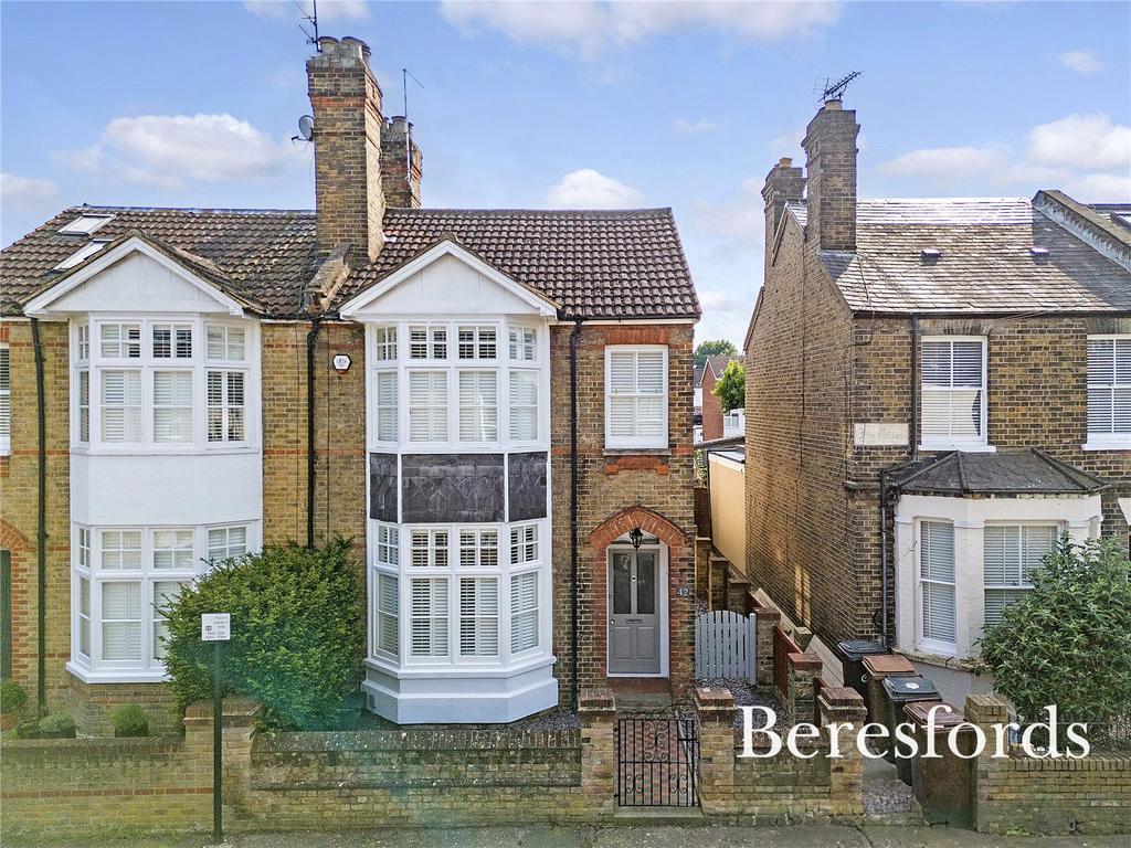 Hamlet Road, Chelmsford, CM2 3 bed semidetached house for sale £650,000