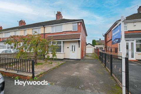 3 bedroom townhouse for sale, Edward Street, May Bank, Newcastle-under-Lyme