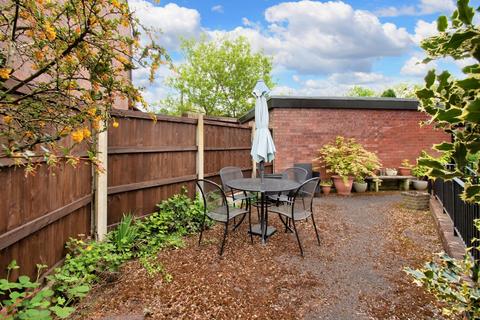 2 bedroom maisonette for sale, Malt House Court, Windle, WA10