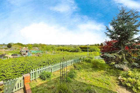 3 bedroom semi-detached house for sale, Beeston Pathway, Handbridge, Chester, CH4