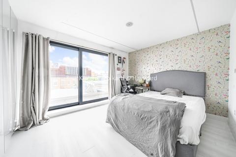 2 bedroom apartment to rent, Risborough Street London SE1