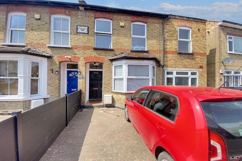 6 bedroom semi-detached house to rent, Bridge Road, Uxbridge, Greater London