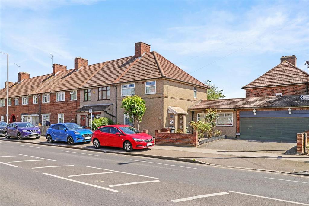 Heathway, Dagenham, Essex 3 bed end of terrace house for sale £575,000