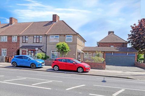 3 bedroom end of terrace house for sale, Heathway, Dagenham, Essex