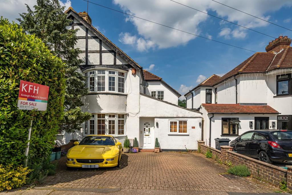 Queensway, West Wickham 5 bed semidetached house for sale £625,000