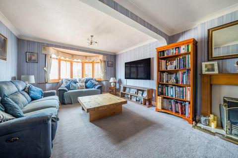 123 Queensway, West Wickham, BR4 9DT