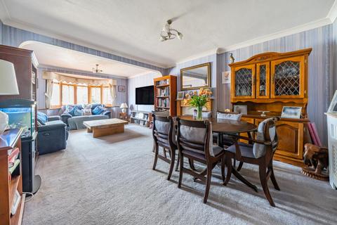 123 Queensway, West Wickham, BR4 9DT