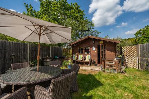 123 Queensway, West Wickham, BR4 9DT