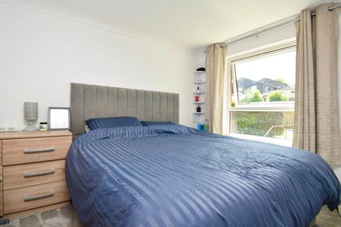 201 Longfield, Falmouth, TR11 4SR