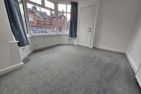 4 bedroom end of terrace house to rent, Leeds LS6