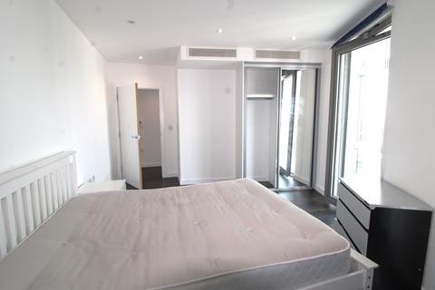 2 bedroom apartment to rent, Kew Eye Apartments, Brentford