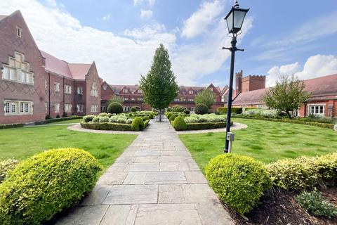 3 bedroom apartment for sale, The Galleries, Warley, Brentwood CM14