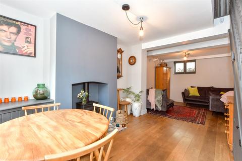 3 bedroom end of terrace house for sale, School Lane, Arundel, West Sussex